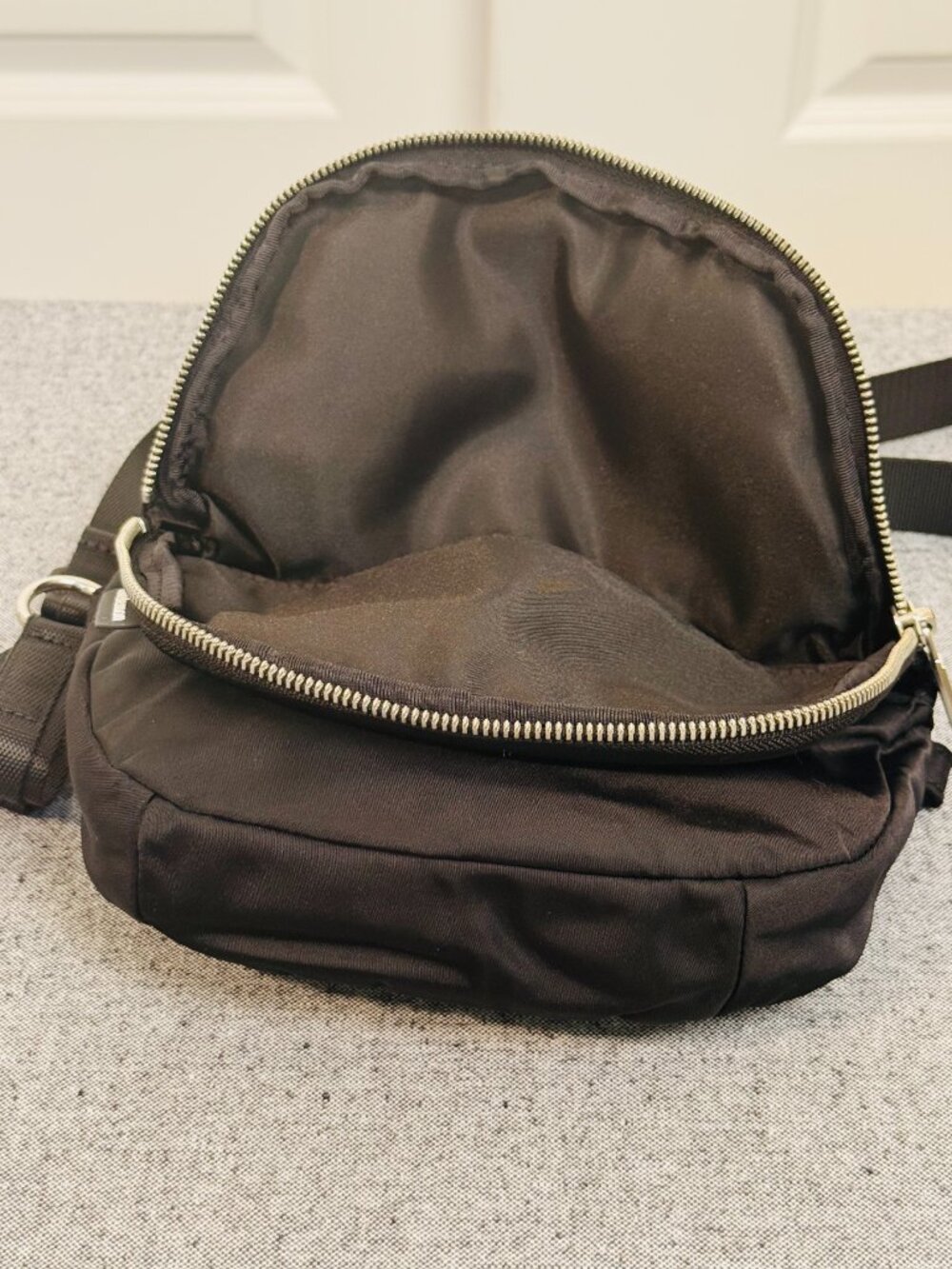 LULULEMON All Night Festival Bag Micro 2L Black w Silver Hardware ZIP TOP Ver. - Picture 5 of 9